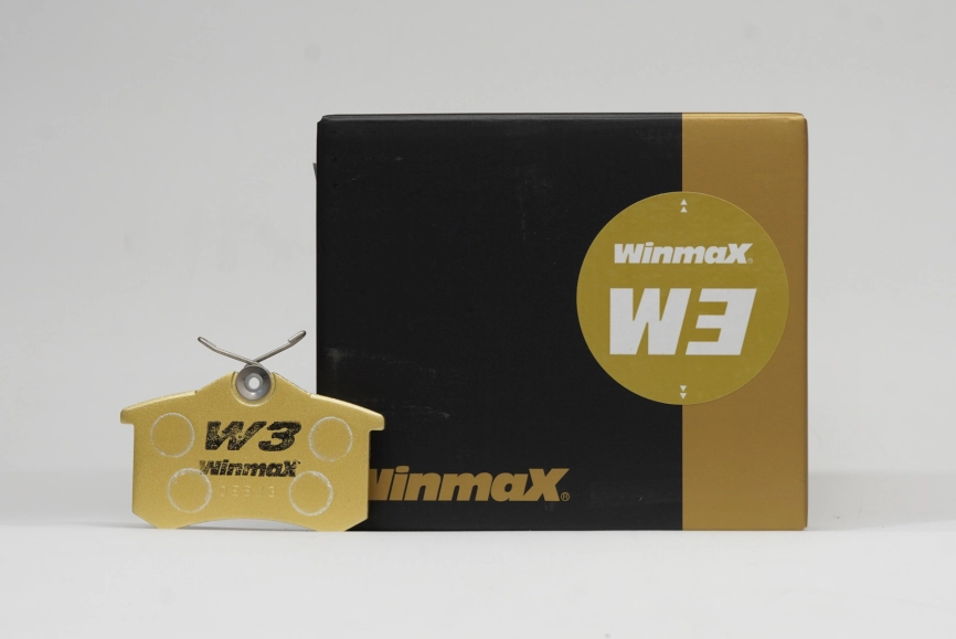 Тормозные колодки Winmax W3 335 EIP025 15мм Audi A3, Renault Megane III RS, VW Golf, Skoda Superb, Citroen C3 задние фото 1